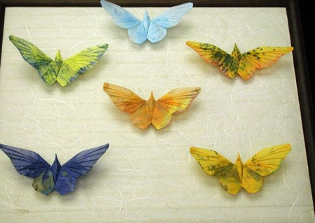 Бабочка из бумаги оригами