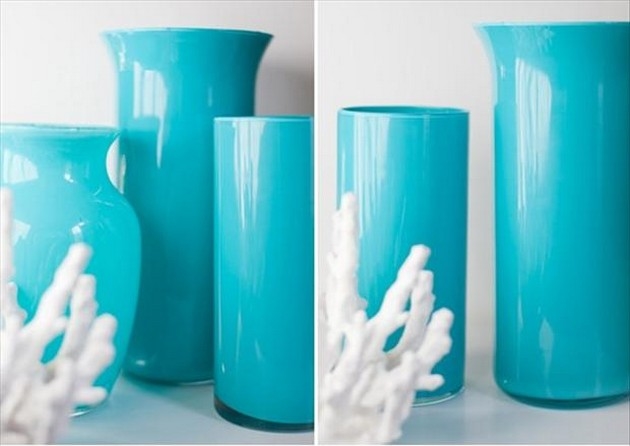 яркие стеклянные вазы